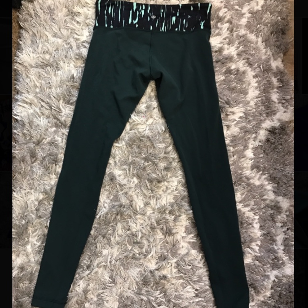 Lululemon Wunder Under workout pants